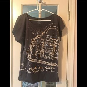 Express T-shirt Large